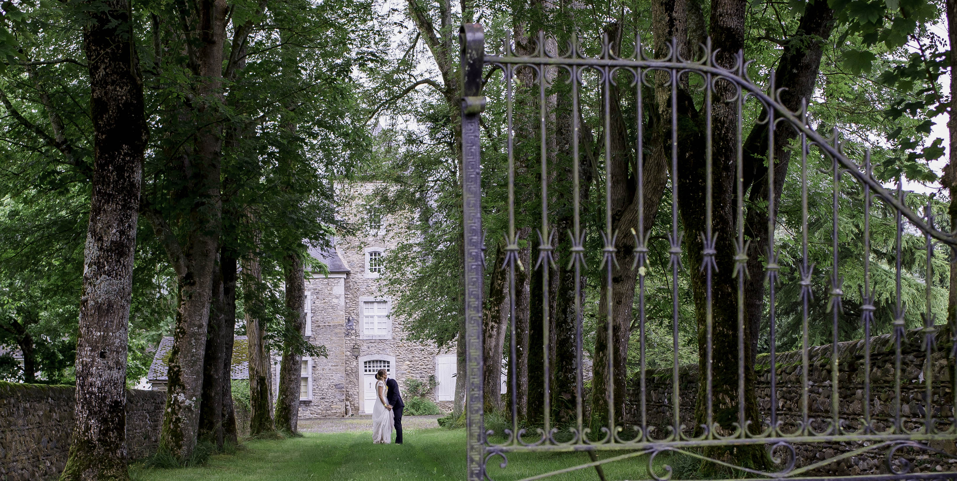 reportage mariage sur toulouse la haute garonne région occitanie, photo de couple , mariage 31, photographe